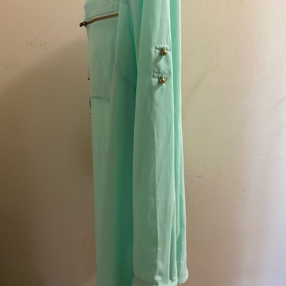 Ladies blouses - Picture 5 of 6